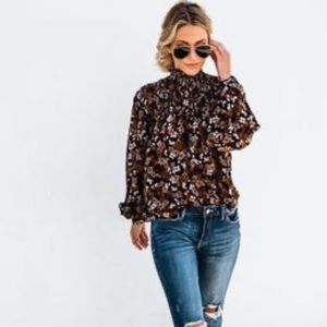 NWT vici carmelita blouse